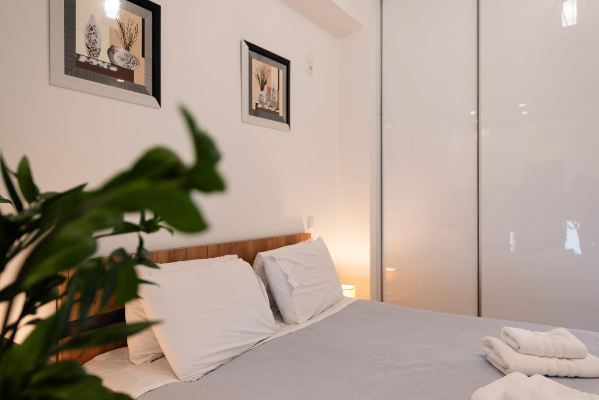Modern Studio Apartment A Atenas Exterior foto